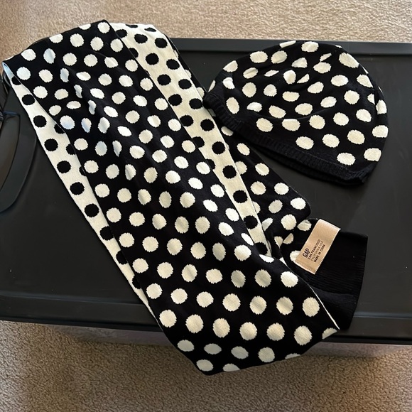 Gap black and white polka dot hat and scarf - Picture 1 of 2